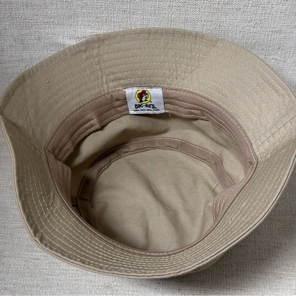 Buc-ee's Khaki Bucket Hat - Picture 7 of 7